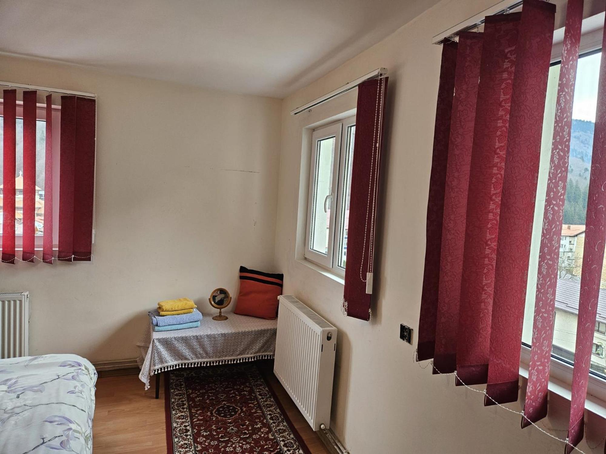 Apartament Retro-Relax Сіная Екстер'єр фото